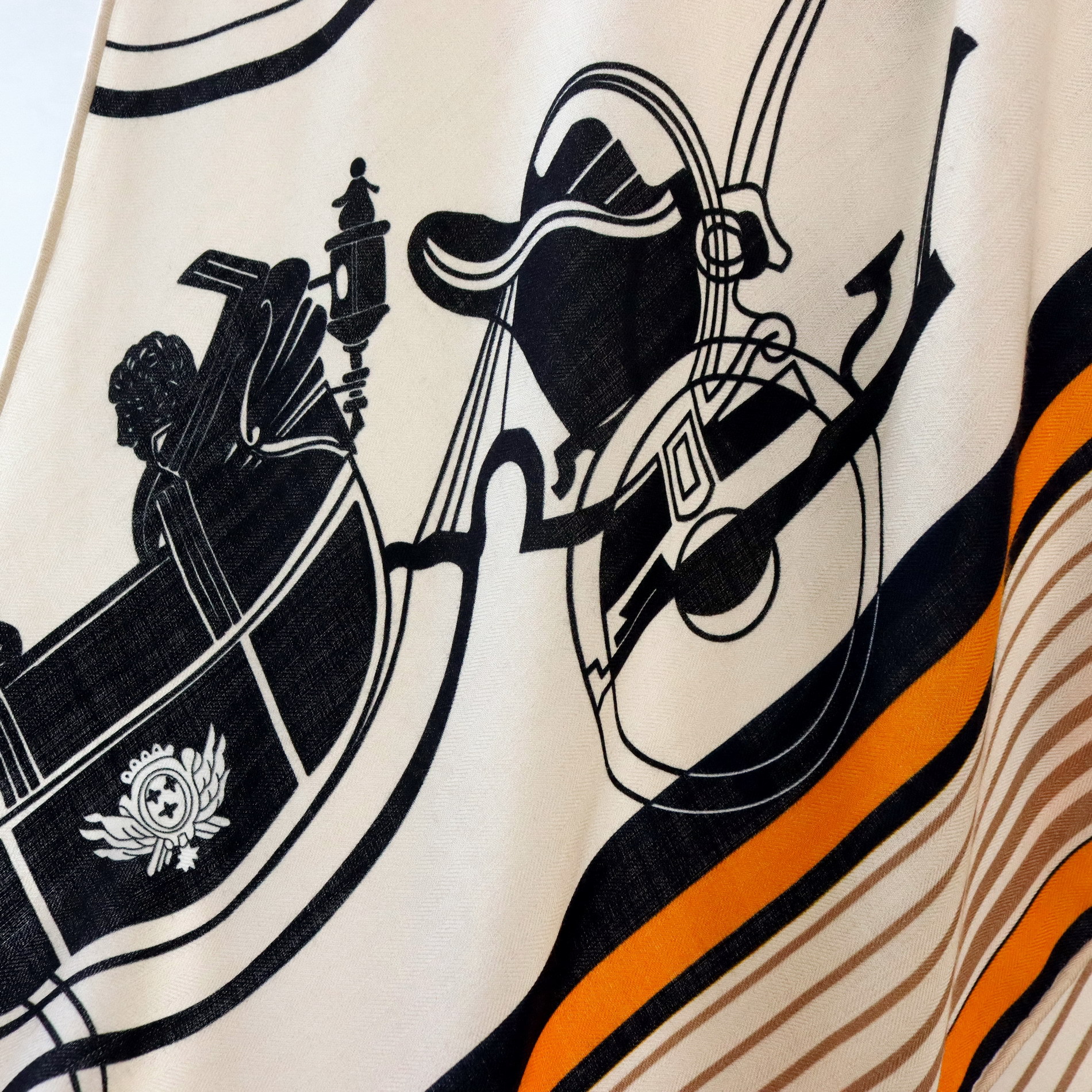 Vintage Equestrian Print Silk  - Pashmina Wrap Large recension och pris