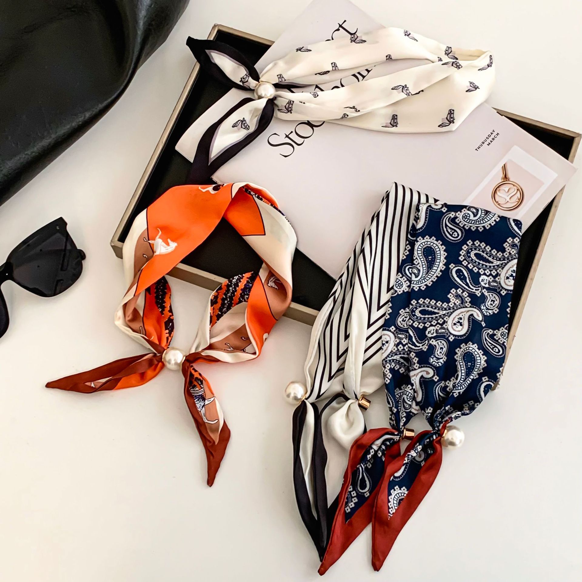 Cashew Flower Silk Scarf Effor - Ascot Neck Scarf recension och pris