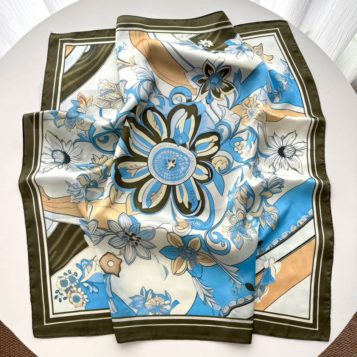 Design Print Silk Imitation Sc - Ascot Neck Scarf recension och pris